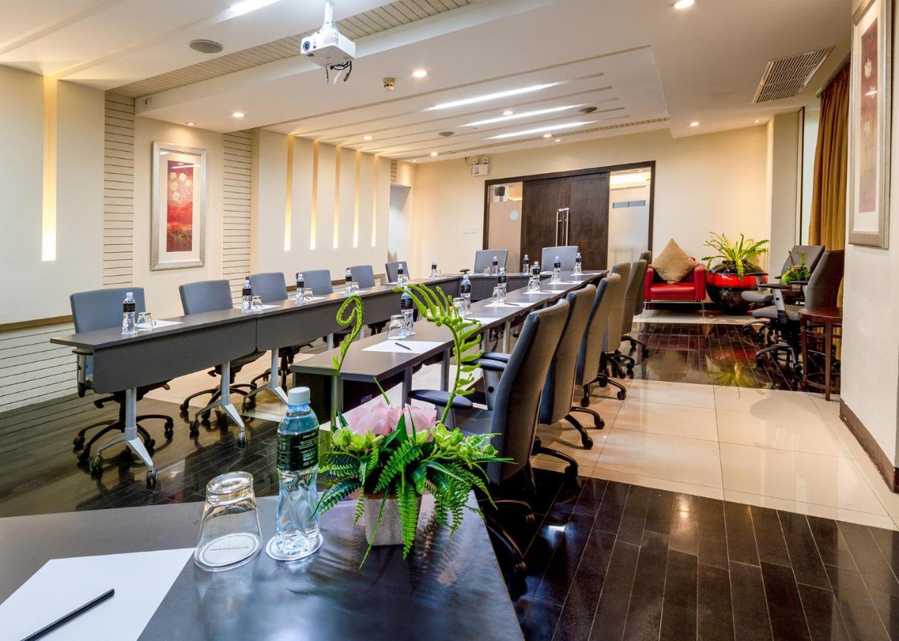 Furamaxclusive Sathorn, Bangkok Ξενοδοχείο Εξωτερικό φωτογραφία